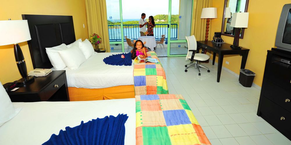 Grand Royal Antiguan Beach Resort Five Islands Village Стая снимка